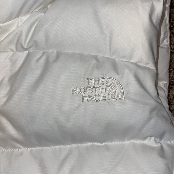 COPY - Brand new Women’s white North face vest - Picture 3 of 6
